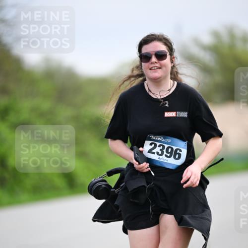 07.04.2024 - 43. Internationalen Wilhelmsburger Insellauf Dr. Thomas Lammeyer http://msf.ph/oto/6045467 07.04.2024 10:51:22 Laufen 43, 2396 meine-sportfotos.de