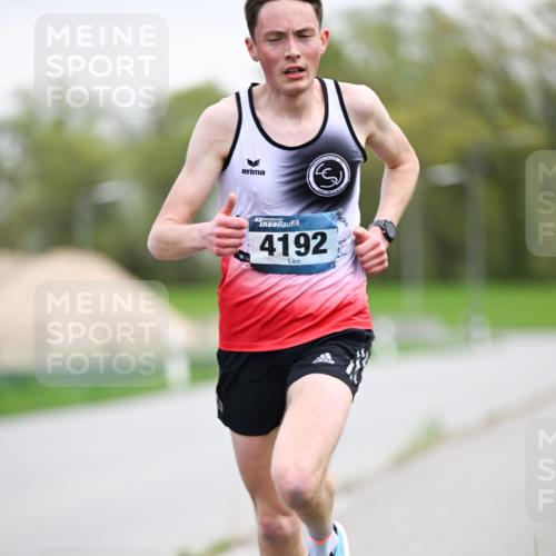 07.04.2024 - 43. Internationalen Wilhelmsburger Insellauf Dr. Thomas Lammeyer http://msf.ph/oto/6045529 07.04.2024 10:59:38 Laufen 4192 meine-sportfotos.de