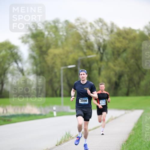 07.04.2024 - 43. Internationalen Wilhelmsburger Insellauf Dr. Thomas Lammeyer http://msf.ph/oto/6045589 07.04.2024 11:01:31 Laufen 3096 meine-sportfotos.de