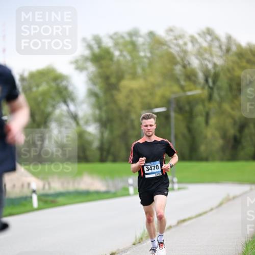 07.04.2024 - 43. Internationalen Wilhelmsburger Insellauf Dr. Thomas Lammeyer http://msf.ph/oto/6045635 07.04.2024 11:01:35 Laufen 3470, 3470 meine-sportfotos.de
