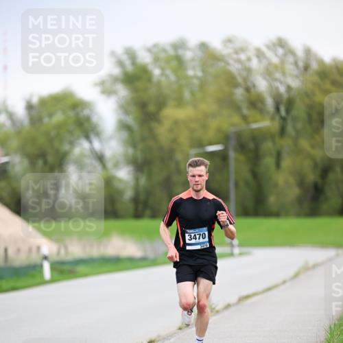 07.04.2024 - 43. Internationalen Wilhelmsburger Insellauf Dr. Thomas Lammeyer http://msf.ph/oto/6045639 07.04.2024 11:01:36 Laufen 3470, 3470 meine-sportfotos.de