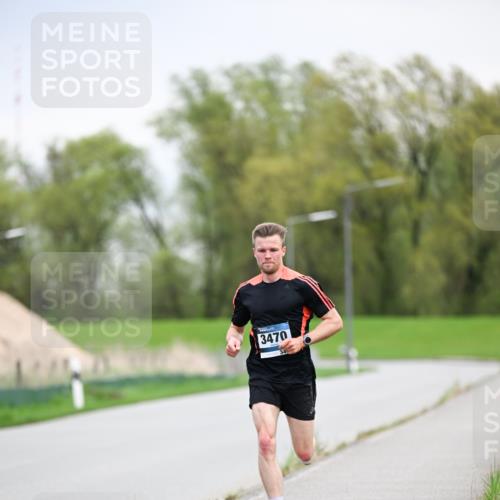 07.04.2024 - 43. Internationalen Wilhelmsburger Insellauf Dr. Thomas Lammeyer http://msf.ph/oto/6045643 07.04.2024 11:01:36 Laufen 3470 meine-sportfotos.de