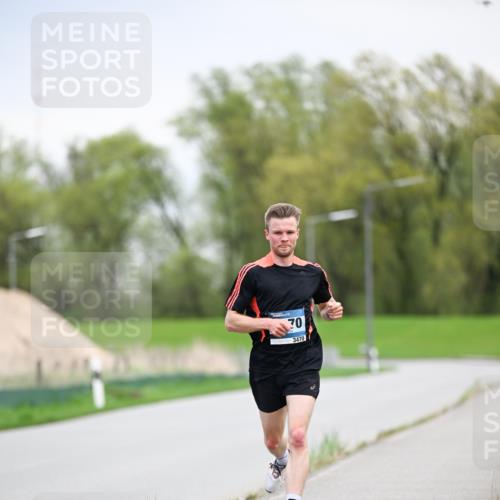 07.04.2024 - 43. Internationalen Wilhelmsburger Insellauf Dr. Thomas Lammeyer http://msf.ph/oto/6045647 07.04.2024 11:01:36 Laufen 70, 3470 meine-sportfotos.de