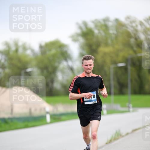 07.04.2024 - 43. Internationalen Wilhelmsburger Insellauf Dr. Thomas Lammeyer http://msf.ph/oto/6045656 07.04.2024 11:01:37 Laufen 3470 meine-sportfotos.de