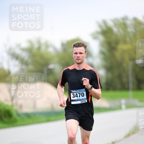 07.04.2024 - 43. Internationalen Wilhelmsburger Insellauf Dr. Thomas Lammeyer http://msf.ph/oto/6045671 07.04.2024 11:01:38 Laufen 3470, 3470 meine-sportfotos.de