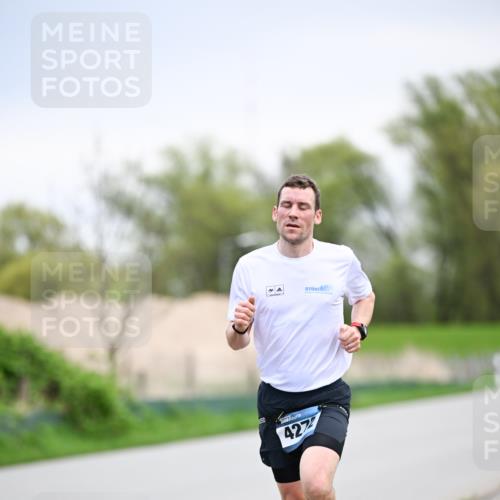 07.04.2024 - 43. Internationalen Wilhelmsburger Insellauf Dr. Thomas Lammeyer http://msf.ph/oto/6045694 07.04.2024 11:03:05 Laufen 427 meine-sportfotos.de