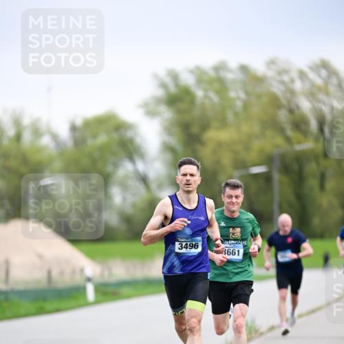 07.04.2024 - 43. Internationalen Wilhelmsburger Insellauf Dr. Thomas Lammeyer http://msf.ph/oto/6045763 07.04.2024 11:04:25 Laufen 3496, 3661 meine-sportfotos.de
