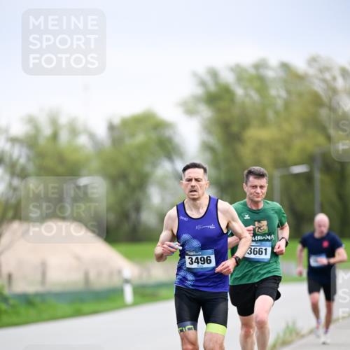 07.04.2024 - 43. Internationalen Wilhelmsburger Insellauf Dr. Thomas Lammeyer http://msf.ph/oto/6045771 07.04.2024 11:04:25 Laufen 3496, 3661 meine-sportfotos.de
