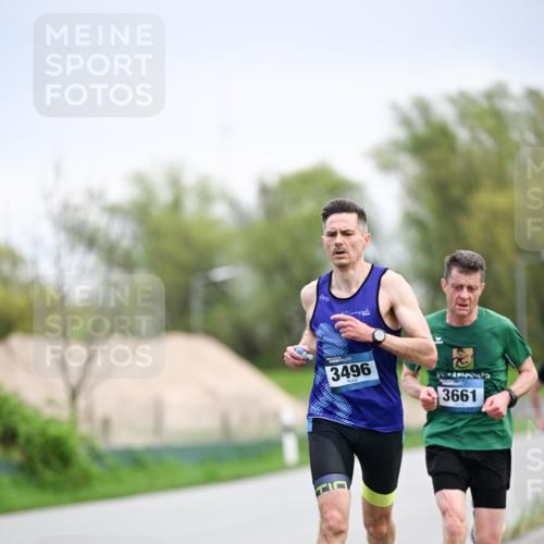 07.04.2024 - 43. Internationalen Wilhelmsburger Insellauf Dr. Thomas Lammeyer http://msf.ph/oto/6045779 07.04.2024 11:04:26 Laufen 3496, 3661 meine-sportfotos.de
