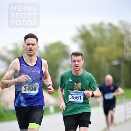 07.04.2024 - 43. Internationalen Wilhelmsburger Insellauf Dr. Thomas Lammeyer http://msf.ph/oto/6045787 07.04.2024 11:04:27 Laufen 3496, 3661 meine-sportfotos.de