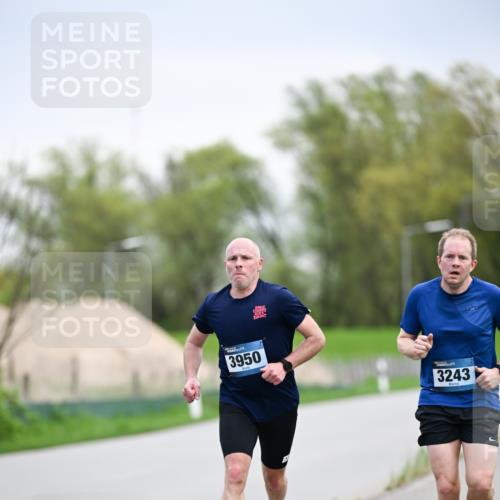 07.04.2024 - 43. Internationalen Wilhelmsburger Insellauf Dr. Thomas Lammeyer http://msf.ph/oto/6045813 07.04.2024 11:04:29 Laufen 3950, 3243 meine-sportfotos.de