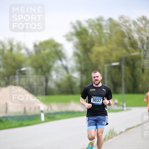 07.04.2024 - 43. Internationalen Wilhelmsburger Insellauf Dr. Thomas Lammeyer http://msf.ph/oto/6045860 07.04.2024 11:04:47 Laufen 3037 meine-sportfotos.de