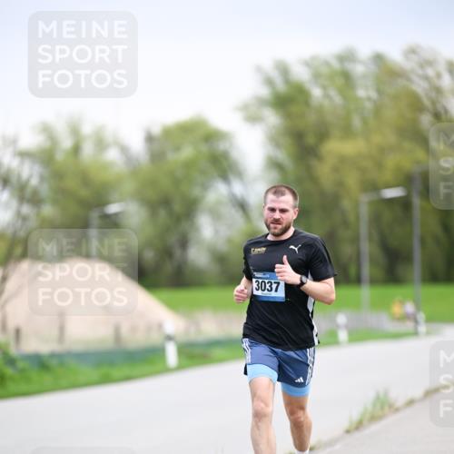 07.04.2024 - 43. Internationalen Wilhelmsburger Insellauf Dr. Thomas Lammeyer http://msf.ph/oto/6045872 07.04.2024 11:04:48 Laufen 3037 meine-sportfotos.de