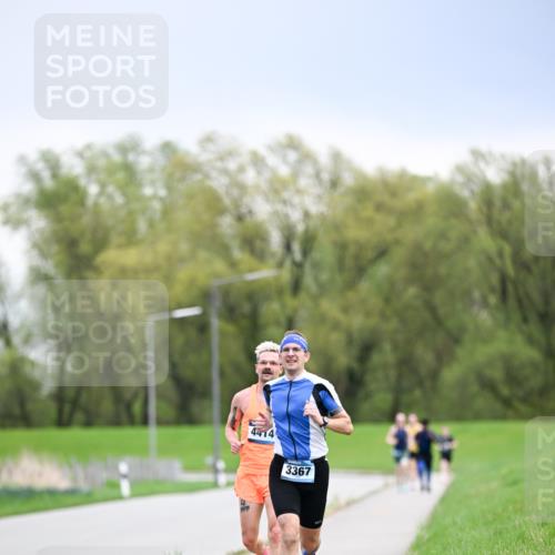07.04.2024 - 43. Internationalen Wilhelmsburger Insellauf Dr. Thomas Lammeyer http://msf.ph/oto/6045898 07.04.2024 11:04:53 Laufen 4414, 3367 meine-sportfotos.de