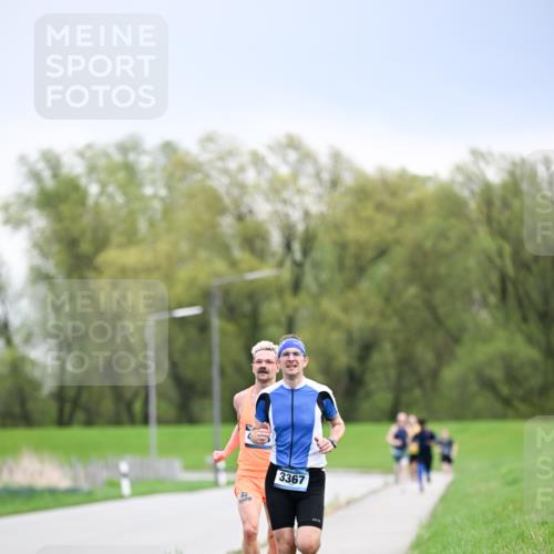 07.04.2024 - 43. Internationalen Wilhelmsburger Insellauf Dr. Thomas Lammeyer http://msf.ph/oto/6045900 07.04.2024 11:04:53 Laufen 3367 meine-sportfotos.de