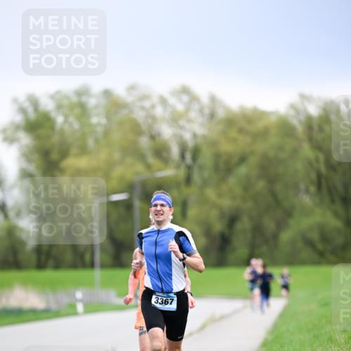 07.04.2024 - 43. Internationalen Wilhelmsburger Insellauf Dr. Thomas Lammeyer http://msf.ph/oto/6045910 07.04.2024 11:04:54 Laufen 3367 meine-sportfotos.de