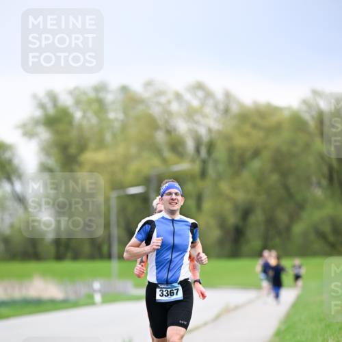 07.04.2024 - 43. Internationalen Wilhelmsburger Insellauf Dr. Thomas Lammeyer http://msf.ph/oto/6045918 07.04.2024 11:04:55 Laufen 3367 meine-sportfotos.de