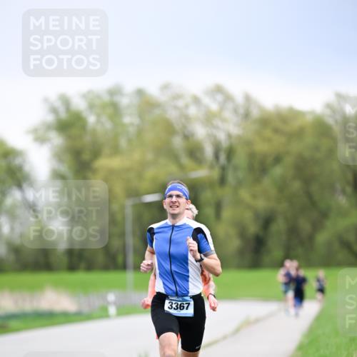 07.04.2024 - 43. Internationalen Wilhelmsburger Insellauf Dr. Thomas Lammeyer http://msf.ph/oto/6045922 07.04.2024 11:04:55 Laufen 3367 meine-sportfotos.de