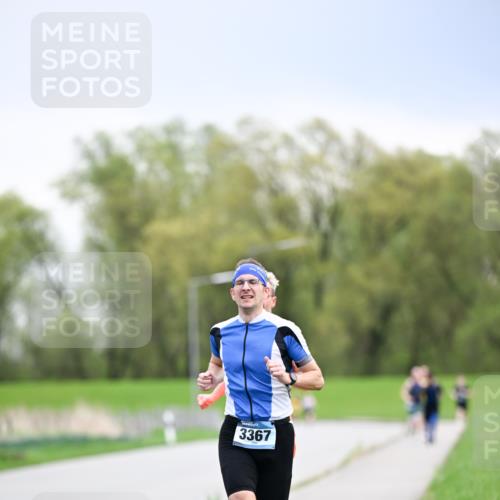 07.04.2024 - 43. Internationalen Wilhelmsburger Insellauf Dr. Thomas Lammeyer http://msf.ph/oto/6045924 07.04.2024 11:04:55 Laufen 3367 meine-sportfotos.de