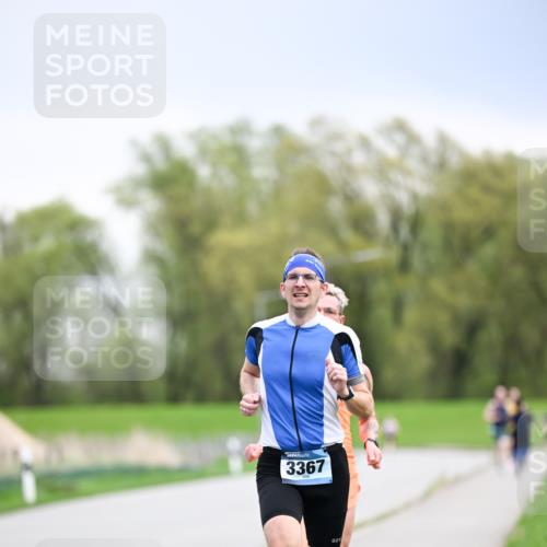 07.04.2024 - 43. Internationalen Wilhelmsburger Insellauf Dr. Thomas Lammeyer http://msf.ph/oto/6045933 07.04.2024 11:04:56 Laufen 3367 meine-sportfotos.de