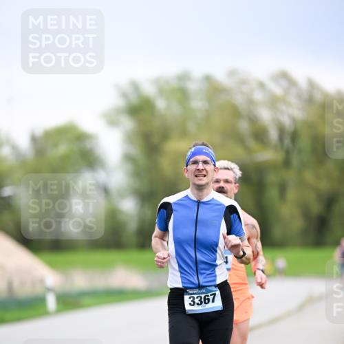 07.04.2024 - 43. Internationalen Wilhelmsburger Insellauf Dr. Thomas Lammeyer http://msf.ph/oto/6045944 07.04.2024 11:04:56 Laufen 3367 meine-sportfotos.de