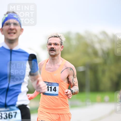 07.04.2024 - 43. Internationalen Wilhelmsburger Insellauf Dr. Thomas Lammeyer http://msf.ph/oto/6045961 07.04.2024 11:04:58 Laufen 3367, 414 meine-sportfotos.de