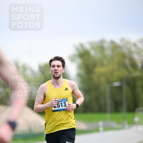 07.04.2024 - 43. Internationalen Wilhelmsburger Insellauf Dr. Thomas Lammeyer http://msf.ph/oto/6046004 07.04.2024 11:05:19 Laufen 2513 meine-sportfotos.de