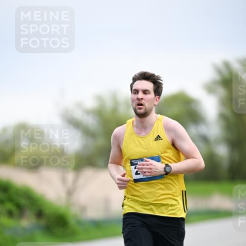 07.04.2024 - 43. Internationalen Wilhelmsburger Insellauf Dr. Thomas Lammeyer http://msf.ph/oto/6046012 07.04.2024 11:05:20 Laufen  meine-sportfotos.de