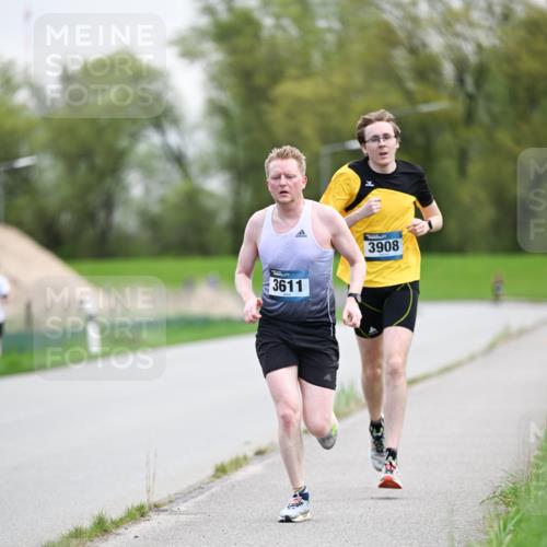 07.04.2024 - 43. Internationalen Wilhelmsburger Insellauf Dr. Thomas Lammeyer http://msf.ph/oto/6046071 07.04.2024 11:05:43 Laufen 3611, 3908 meine-sportfotos.de