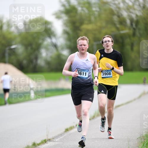 07.04.2024 - 43. Internationalen Wilhelmsburger Insellauf Dr. Thomas Lammeyer http://msf.ph/oto/6046075 07.04.2024 11:05:43 Laufen 3611, 3908 meine-sportfotos.de