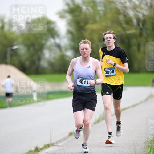 07.04.2024 - 43. Internationalen Wilhelmsburger Insellauf Dr. Thomas Lammeyer http://msf.ph/oto/6046077 07.04.2024 11:05:43 Laufen 3611, 3908 meine-sportfotos.de