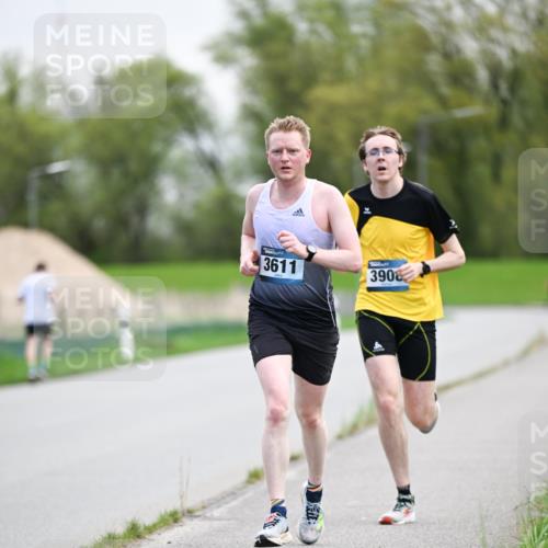 07.04.2024 - 43. Internationalen Wilhelmsburger Insellauf Dr. Thomas Lammeyer http://msf.ph/oto/6046079 07.04.2024 11:05:43 Laufen 3611, 3908 meine-sportfotos.de