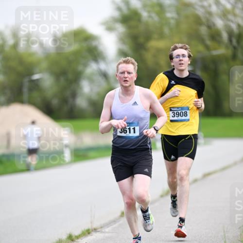 07.04.2024 - 43. Internationalen Wilhelmsburger Insellauf Dr. Thomas Lammeyer http://msf.ph/oto/6046083 07.04.2024 11:05:43 Laufen 3611, 3908 meine-sportfotos.de