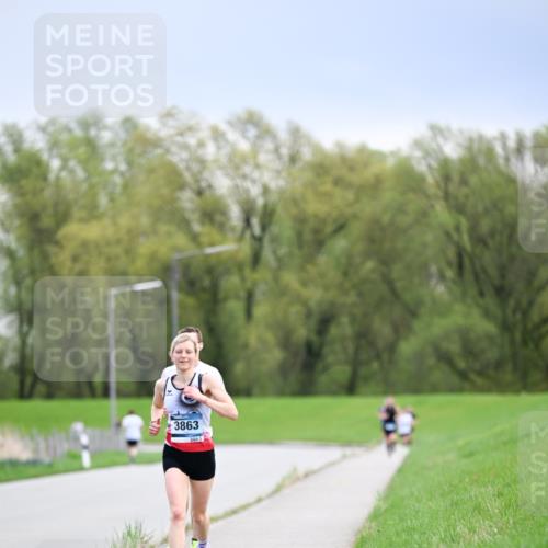 07.04.2024 - 43. Internationalen Wilhelmsburger Insellauf Dr. Thomas Lammeyer http://msf.ph/oto/6046111 07.04.2024 11:06:09 Laufen 3863, 3863 meine-sportfotos.de