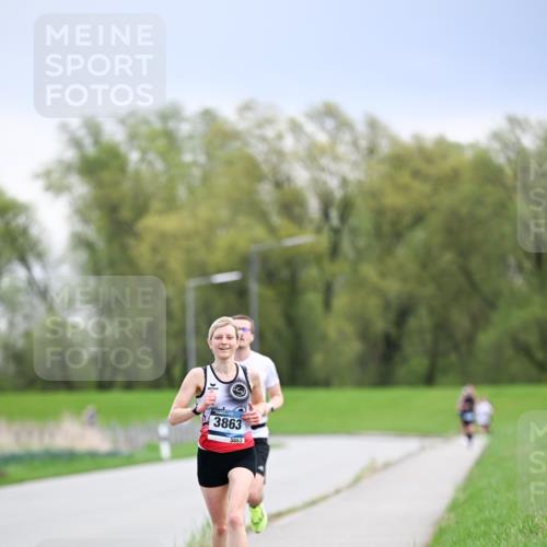 07.04.2024 - 43. Internationalen Wilhelmsburger Insellauf Dr. Thomas Lammeyer http://msf.ph/oto/6046129 07.04.2024 11:06:10 Laufen 3863, 3863 meine-sportfotos.de