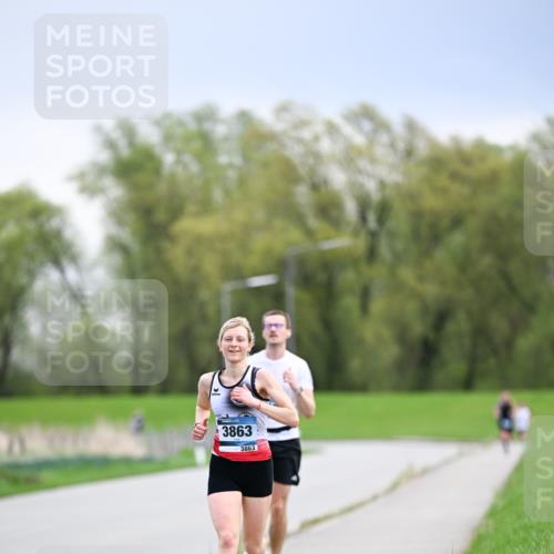 07.04.2024 - 43. Internationalen Wilhelmsburger Insellauf Dr. Thomas Lammeyer http://msf.ph/oto/6046135 07.04.2024 11:06:10 Laufen 3863, 3863 meine-sportfotos.de