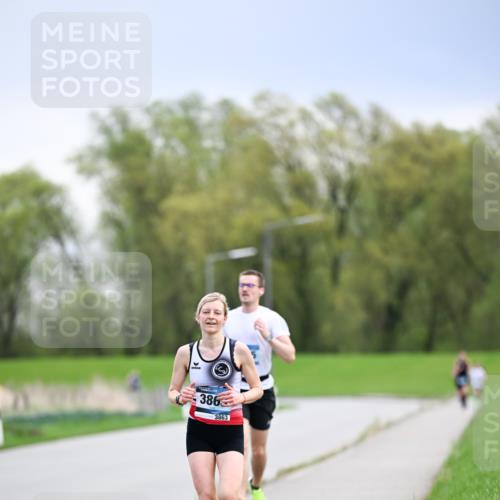 07.04.2024 - 43. Internationalen Wilhelmsburger Insellauf Dr. Thomas Lammeyer http://msf.ph/oto/6046138 07.04.2024 11:06:10 Laufen 386, 3863 meine-sportfotos.de