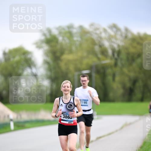 07.04.2024 - 43. Internationalen Wilhelmsburger Insellauf Dr. Thomas Lammeyer http://msf.ph/oto/6046148 07.04.2024 11:06:11 Laufen 3865, 3863, 2195 meine-sportfotos.de