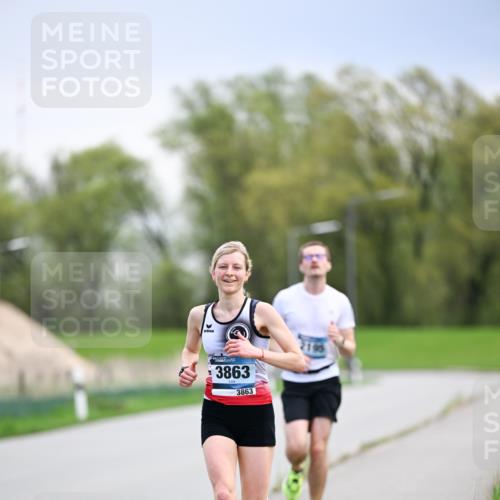 07.04.2024 - 43. Internationalen Wilhelmsburger Insellauf Dr. Thomas Lammeyer http://msf.ph/oto/6046158 07.04.2024 11:06:12 Laufen 3863, 3863 meine-sportfotos.de
