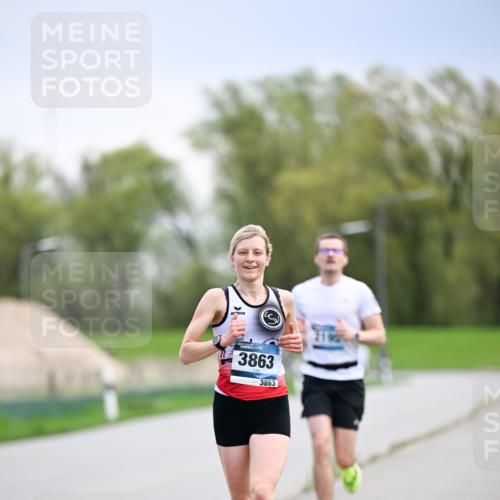 07.04.2024 - 43. Internationalen Wilhelmsburger Insellauf Dr. Thomas Lammeyer http://msf.ph/oto/6046162 07.04.2024 11:06:12 Laufen 3863, 3863 meine-sportfotos.de