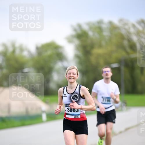 07.04.2024 - 43. Internationalen Wilhelmsburger Insellauf Dr. Thomas Lammeyer http://msf.ph/oto/6046167 07.04.2024 11:06:12 Laufen 3863, 3863, 219 meine-sportfotos.de
