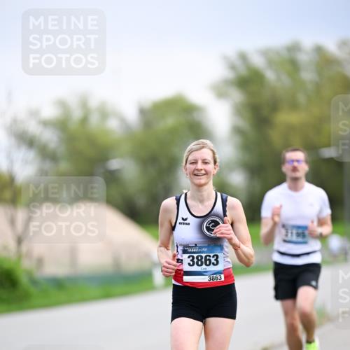 07.04.2024 - 43. Internationalen Wilhelmsburger Insellauf Dr. Thomas Lammeyer http://msf.ph/oto/6046174 07.04.2024 11:06:13 Laufen 3863, 3863 meine-sportfotos.de