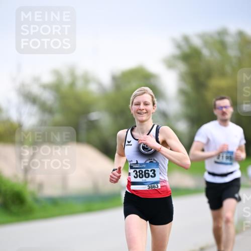 07.04.2024 - 43. Internationalen Wilhelmsburger Insellauf Dr. Thomas Lammeyer http://msf.ph/oto/6046176 07.04.2024 11:06:13 Laufen 3863, 3863, 106 meine-sportfotos.de