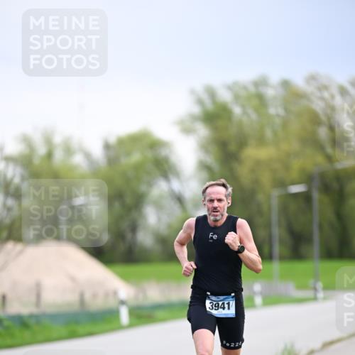 07.04.2024 - 43. Internationalen Wilhelmsburger Insellauf Dr. Thomas Lammeyer http://msf.ph/oto/6046213 07.04.2024 11:06:39 Laufen 3941, 226 meine-sportfotos.de