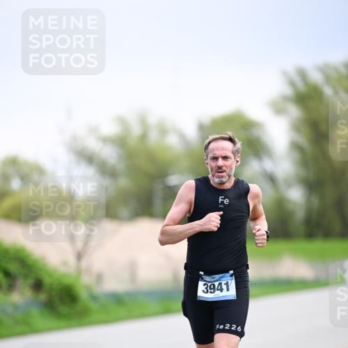 07.04.2024 - 43. Internationalen Wilhelmsburger Insellauf Dr. Thomas Lammeyer http://msf.ph/oto/6046231 07.04.2024 11:06:40 Laufen 226, 3941, 226 meine-sportfotos.de