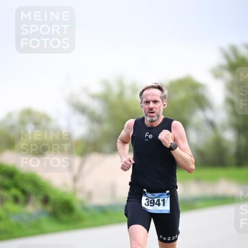 07.04.2024 - 43. Internationalen Wilhelmsburger Insellauf Dr. Thomas Lammeyer http://msf.ph/oto/6046235 07.04.2024 11:06:41 Laufen 226, 3941, 226 meine-sportfotos.de