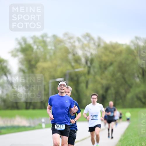 07.04.2024 - 43. Internationalen Wilhelmsburger Insellauf Dr. Thomas Lammeyer http://msf.ph/oto/6046242 07.04.2024 11:06:46 Laufen 2111 meine-sportfotos.de