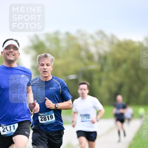 07.04.2024 - 43. Internationalen Wilhelmsburger Insellauf Dr. Thomas Lammeyer http://msf.ph/oto/6046278 07.04.2024 11:06:49 Laufen 2111, 2819 meine-sportfotos.de