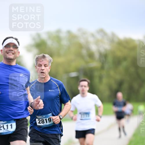 07.04.2024 - 43. Internationalen Wilhelmsburger Insellauf Dr. Thomas Lammeyer http://msf.ph/oto/6046280 07.04.2024 11:06:49 Laufen 2111, 2819 meine-sportfotos.de