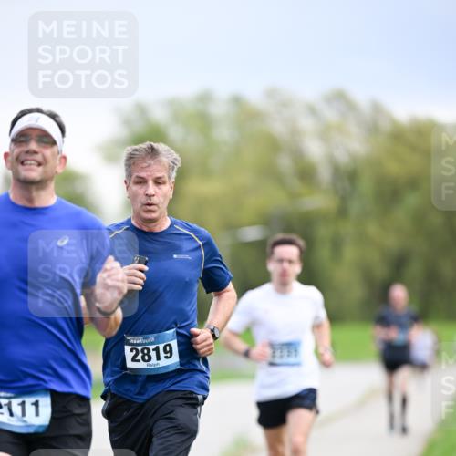 07.04.2024 - 43. Internationalen Wilhelmsburger Insellauf Dr. Thomas Lammeyer http://msf.ph/oto/6046283 07.04.2024 11:06:50 Laufen 2111, 2819 meine-sportfotos.de